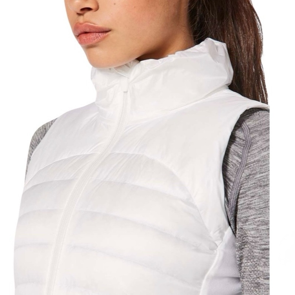 Lululemon Down For A Run Vest II - Picture 2 of 11